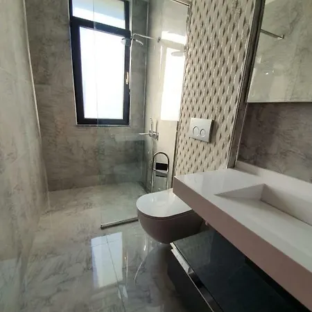 Sedef Kusadasi